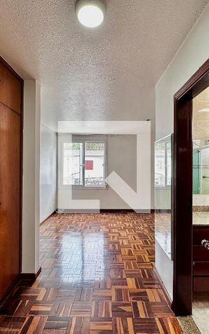 Casa à venda com 155m², 3 quartos e 2 vagas Casa à venda com 155m², 3 quartos e 2 vagasCloset Suíte