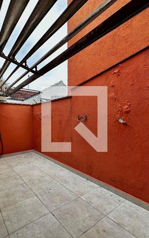 Casa à venda com 155m², 3 quartos e 2 vagas Casa à venda com 155m², 3 quartos e 2 vagasVaranda