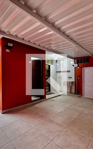 Casa à venda com 155m², 3 quartos e 2 vagas Casa à venda com 155m², 3 quartos e 2 vagasGaragem