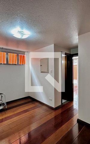 Casa à venda com 155m², 3 quartos e 2 vagas Casa à venda com 155m², 3 quartos e 2 vagasCopa