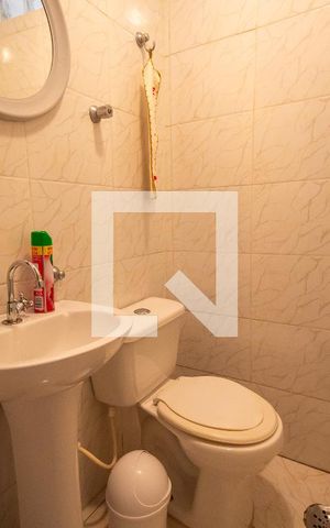 Casa à venda com 150m², 3 quartos e 2 vagas Casa à venda com 150m², 3 quartos e 2 vagasBanheiro 2