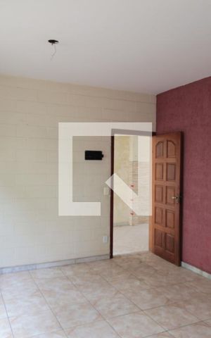 Casa de condomínio para alugar com 120m², 4 quartos e 2 vagasSala