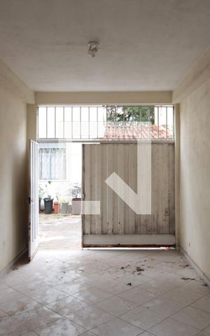Casa de condomínio para alugar com 120m², 4 quartos e 2 vagasGaragem e Área de Serviço
