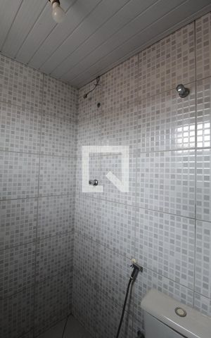 Casa de condomínio para alugar com 120m², 4 quartos e 2 vagasBanheiro da Suite
