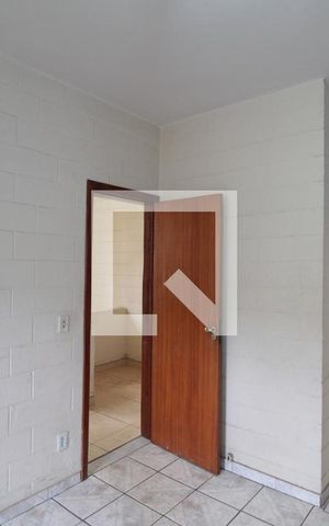 Casa de condomínio para alugar com 120m², 4 quartos e 2 vagasSala de TV