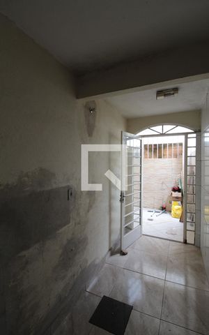 Casa de condomínio para alugar com 120m², 4 quartos e 2 vagasCozinha