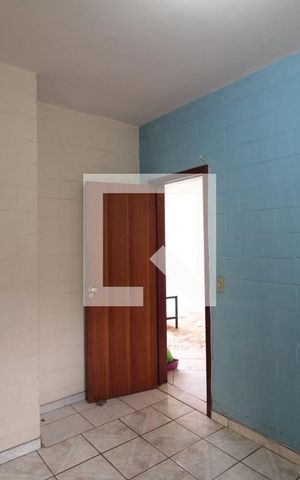 Casa de condomínio para alugar com 120m², 4 quartos e 2 vagasSala de TV