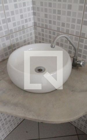 Casa de condomínio para alugar com 120m², 4 quartos e 2 vagasLavabo
