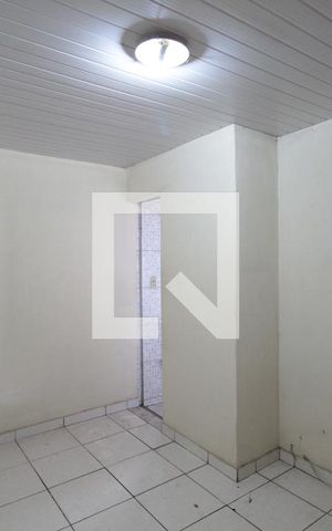 Casa de condomínio para alugar com 120m², 4 quartos e 2 vagasSuite