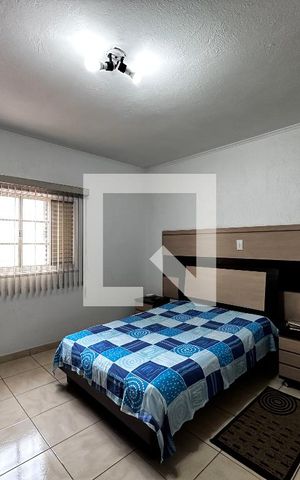 Casa à venda com 105m², 2 quartos e 2 vagas Casa à venda com 105m², 2 quartos e 2 vagasQuarto 1