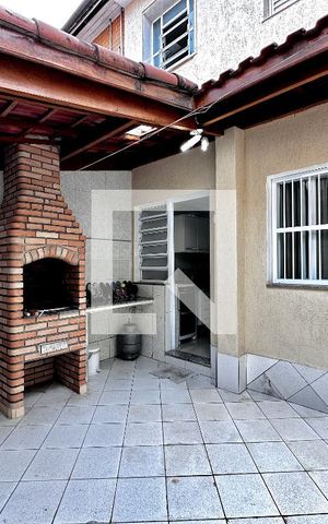 Casa à venda com 105m², 2 quartos e 2 vagas Casa à venda com 105m², 2 quartos e 2 vagasQuintal