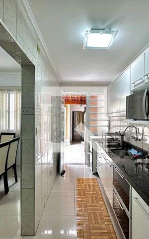 Casa à venda com 105m², 2 quartos e 2 vagas Casa à venda com 105m², 2 quartos e 2 vagasCozinha