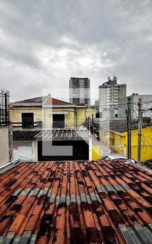 Casa à venda com 105m², 2 quartos e 2 vagas Casa à venda com 105m², 2 quartos e 2 vagasQuarto Quarto 1