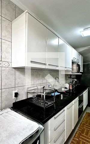 Casa à venda com 105m², 2 quartos e 2 vagas Casa à venda com 105m², 2 quartos e 2 vagasCozinha