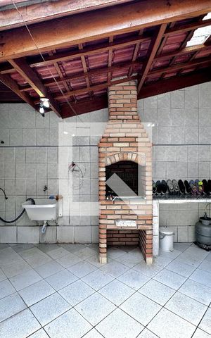 Casa à venda com 105m², 2 quartos e 2 vagas Casa à venda com 105m², 2 quartos e 2 vagasQuintal