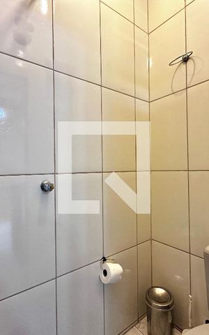 Casa à venda com 105m², 2 quartos e 2 vagas Casa à venda com 105m², 2 quartos e 2 vagasBanheiro de Serviço