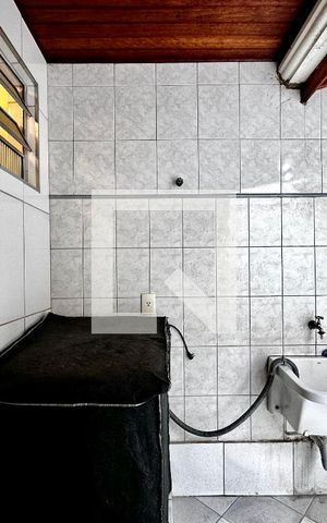 Casa à venda com 105m², 2 quartos e 2 vagas Casa à venda com 105m², 2 quartos e 2 vagasÁrea de Serviço