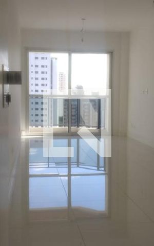 Apartamento à venda com 47m², 2 quartos e 1 vaga Apartamento à venda com 47m², 2 quartos e 1 vagaSala