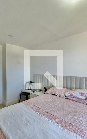 Apartamento à venda com 161m², 3 quartos e 2 vagas Apartamento à venda com 161m², 3 quartos e 2 vagasSuíte 1