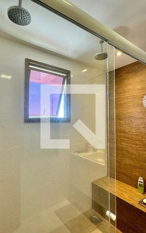 Apartamento à venda com 161m², 3 quartos e 2 vagas Apartamento à venda com 161m², 3 quartos e 2 vagasSuíte 1 - Banheiro