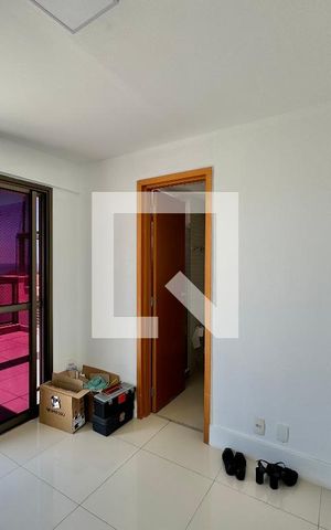Apartamento à venda com 161m², 3 quartos e 2 vagas Apartamento à venda com 161m², 3 quartos e 2 vagasSuíte 2