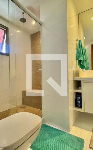 Apartamento à venda com 161m², 3 quartos e 2 vagas Apartamento à venda com 161m², 3 quartos e 2 vagasSuíte 1 - Banheiro