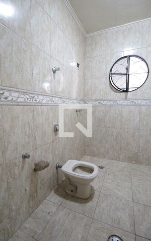 Casa para alugar com 360m², 3 quartos e 5 vagasBanheiro Social