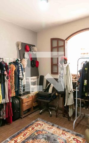 Casa à venda com 185m², 2 quartos e 4 vagas Casa à venda com 185m², 2 quartos e 4 vagasQuarto 1