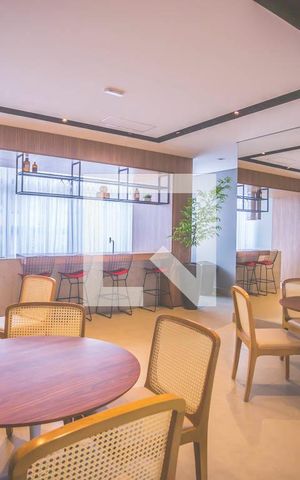 Apartamento para alugar com 29m², 1 quarto e sem vaga Apartamento para alugar com 29m², 1 quarto e sem vagaÁrea comum - Salão de festas