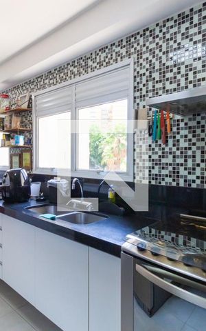 Apartamento à venda com 178m², 3 quartos e 3 vagasCozinha 