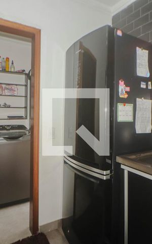 Casa à venda com 230m², 3 quartos e 1 vaga Casa à venda com 230m², 3 quartos e 1 vagaCozinha e Área de Serviço