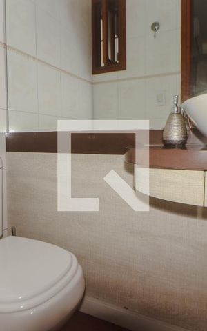 Casa à venda com 230m², 3 quartos e 1 vaga Casa à venda com 230m², 3 quartos e 1 vagaLavabo