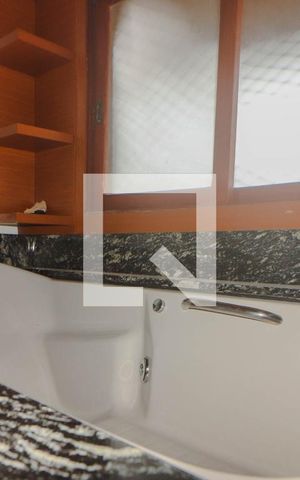 Casa à venda com 230m², 3 quartos e 1 vaga Casa à venda com 230m², 3 quartos e 1 vagaBanheiro da Suíte