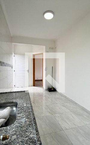 Studio para alugar com 35m², 1 quarto e sem vaga Studio para alugar com 35m², 1 quarto e sem vagaSala/Cozinha