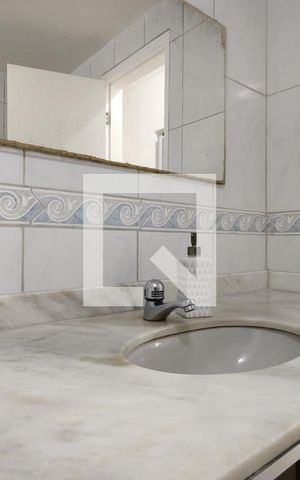 Casa de condomínio à venda com 250m², 5 quartos e 2 vagas Casa de condomínio à venda com 250m², 5 quartos e 2 vagasBanheiro 1