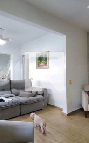 Casa de condomínio à venda com 250m², 5 quartos e 2 vagas Casa de condomínio à venda com 250m², 5 quartos e 2 vagasSala