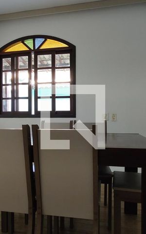Casa de condomínio à venda com 250m², 5 quartos e 2 vagas Casa de condomínio à venda com 250m², 5 quartos e 2 vagasSala de Jantar