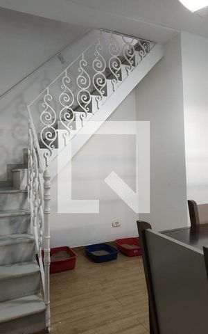 Casa de condomínio à venda com 250m², 5 quartos e 2 vagas Casa de condomínio à venda com 250m², 5 quartos e 2 vagasSala de Jantar