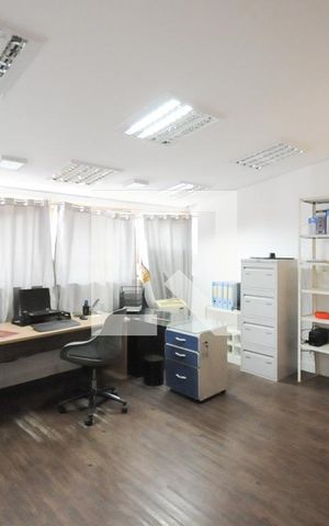 Casa para alugar com 265m², 4 quartos e 3 vagasSotão - quarto