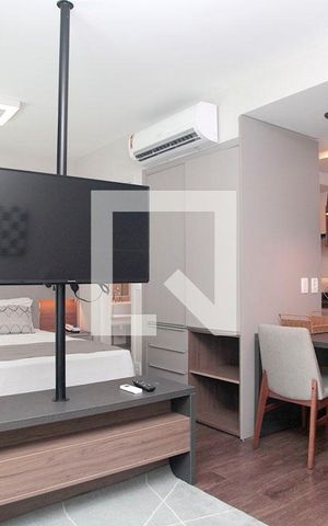 Studio à venda com 32m², 1 quarto e 1 vagaStudio - Sala / Quarto