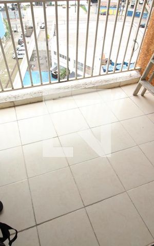 Apartamento para alugar com 60m², 2 quartos e 1 vagaVaranda