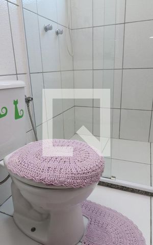 Casa à venda com 80m², 2 quartos e 2 vagasBanheiro da Suíte
