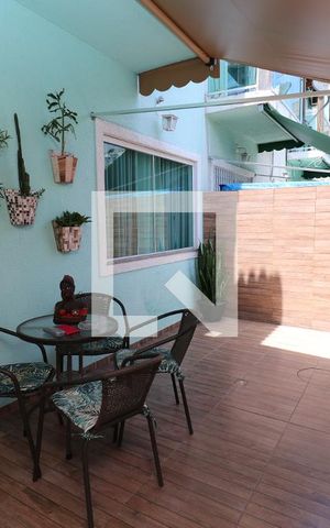 Casa à venda com 80m², 2 quartos e 2 vagasÁrea externa