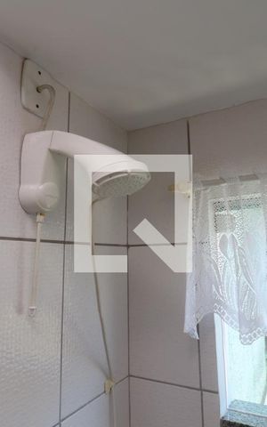 Casa à venda com 80m², 2 quartos e 2 vagasBanheiro da Suíte