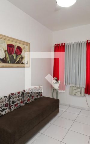 Casa à venda com 80m², 2 quartos e 2 vagasSuíte