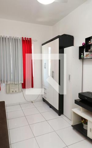 Casa à venda com 80m², 2 quartos e 2 vagasSuíte