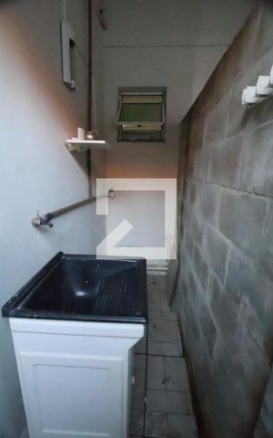 Casa de condomínio à venda com 80m², 2 quartos e 2 vagasÁrea de Serviço