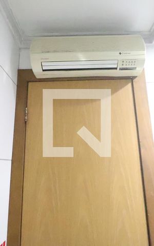 Casa de condomínio à venda com 80m², 2 quartos e 2 vagasBanheiro