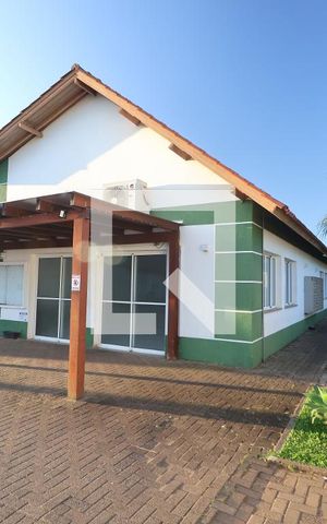 Casa de condomínio à venda com 80m², 2 quartos e 2 vagasÁrea comum - Salão de festas