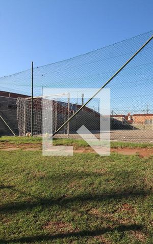 Casa de condomínio à venda com 80m², 2 quartos e 2 vagasQuadra Esportiva